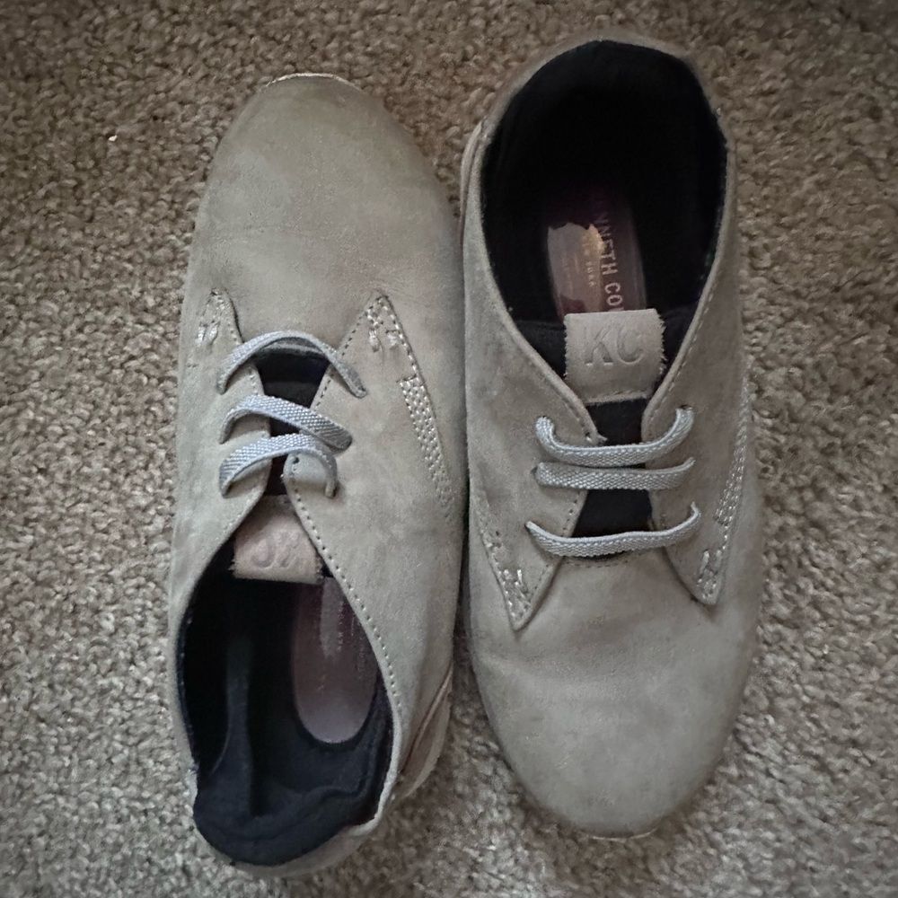 Kenneth Cole Kids Gray Suede Slip On Sneakers Shoes Size 12